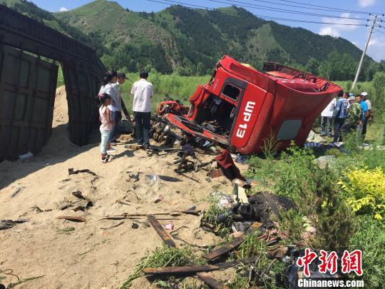 固原最新车祸事件深度报道